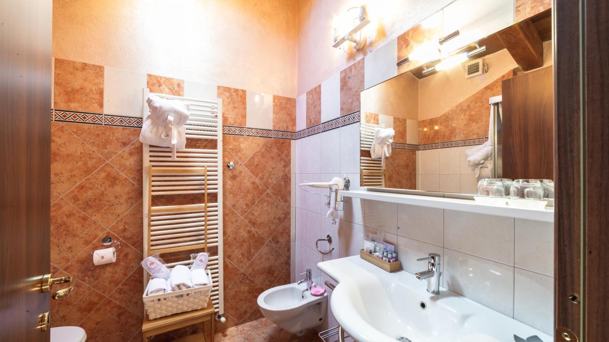 Da Fabiana Bed and Breakfast Bossolasco Buitenkant foto