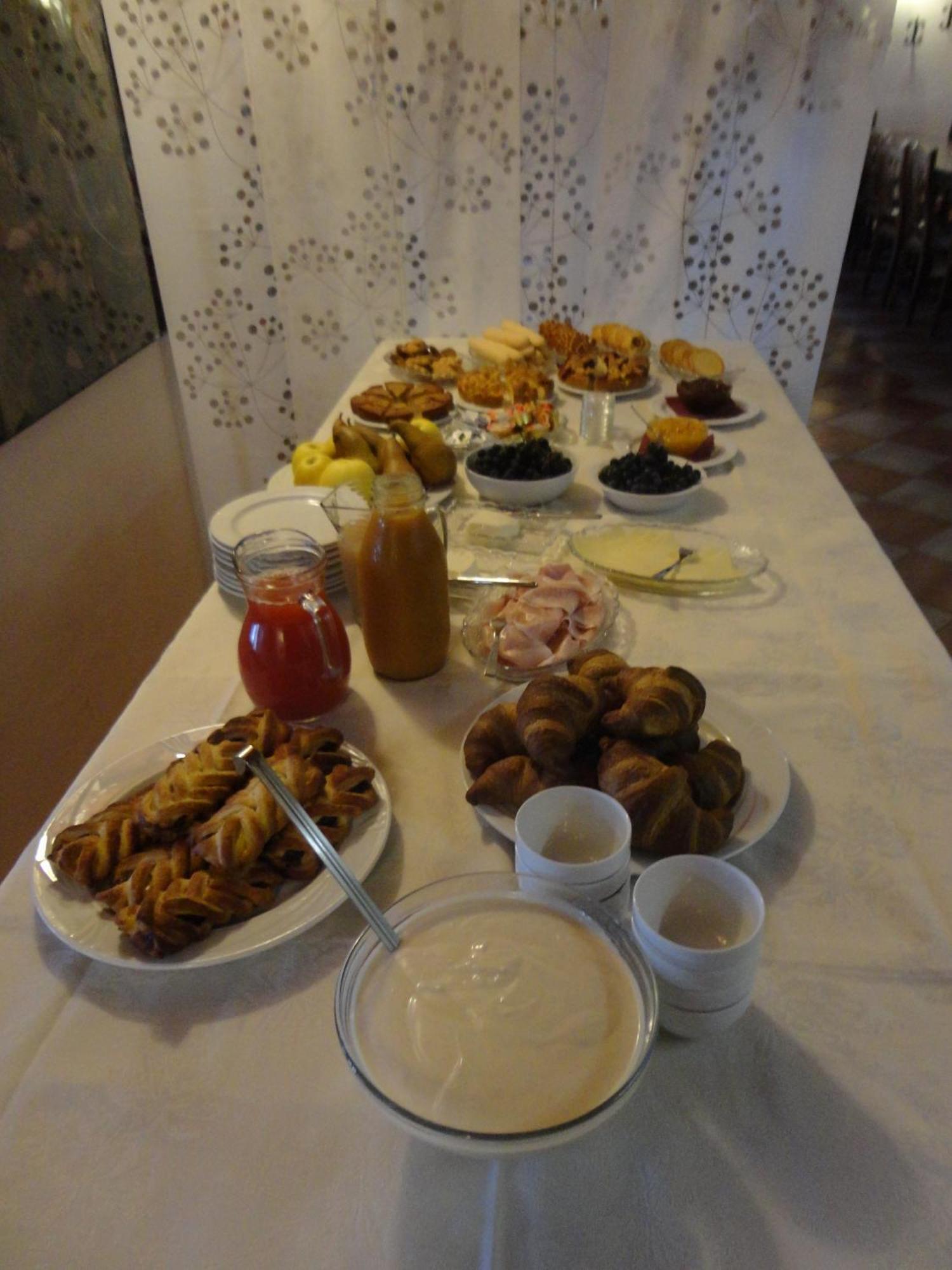 Da Fabiana Bed and Breakfast Bossolasco Buitenkant foto