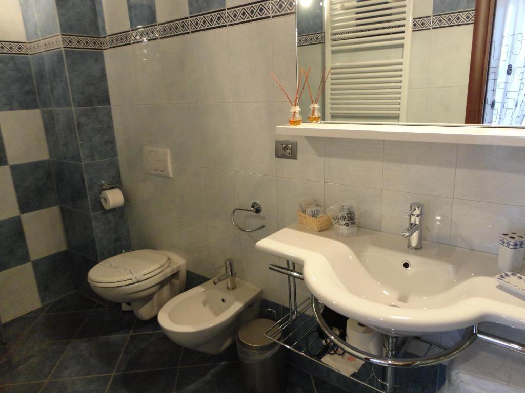 Da Fabiana Bed and Breakfast Bossolasco Kamer foto