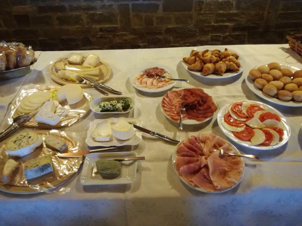 Da Fabiana Bed and Breakfast Bossolasco Buitenkant foto